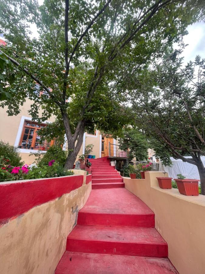 Gaywoo Guest House Лех Экстерьер фото